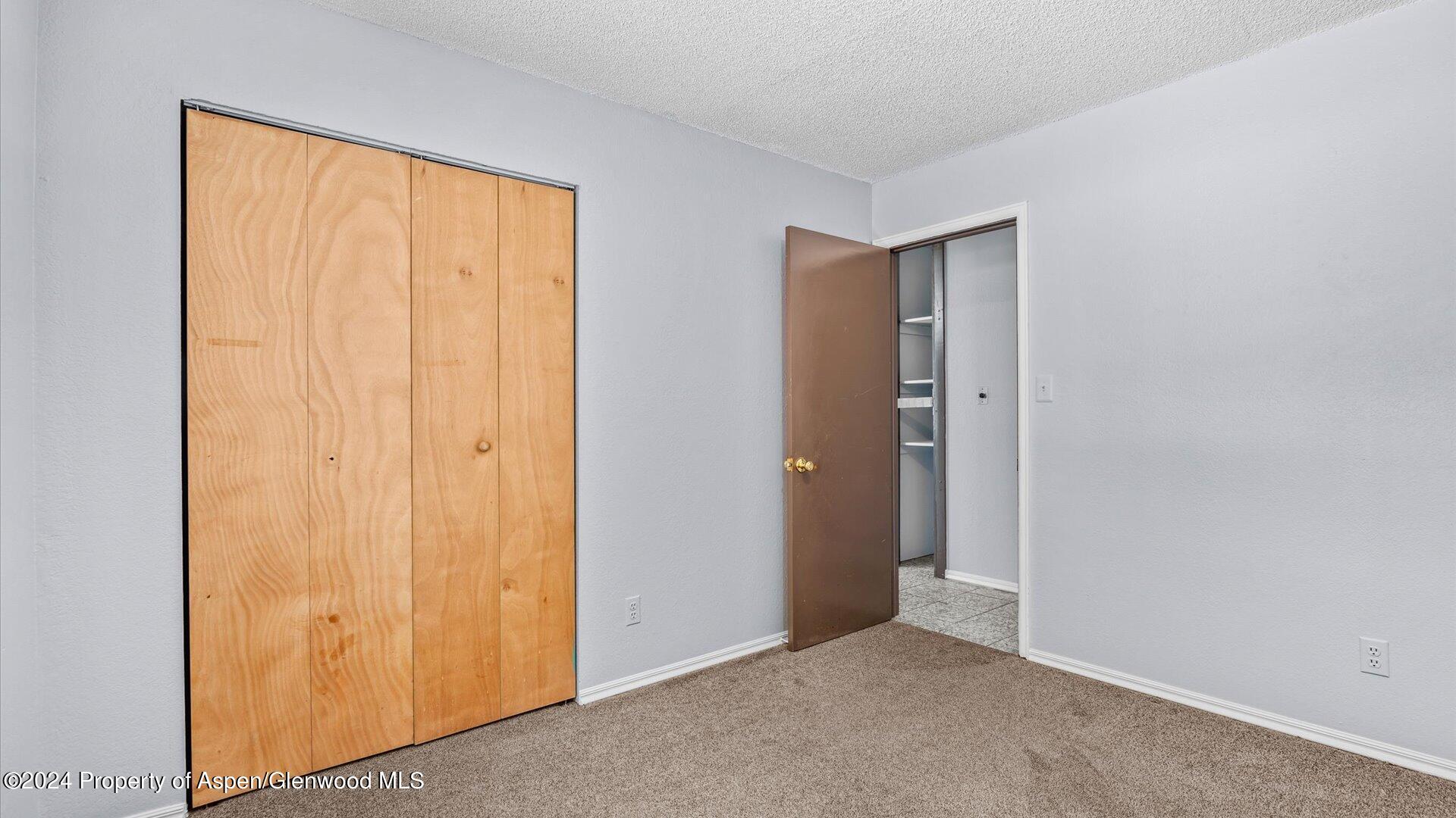 105 E Ottley Avenue Avenue