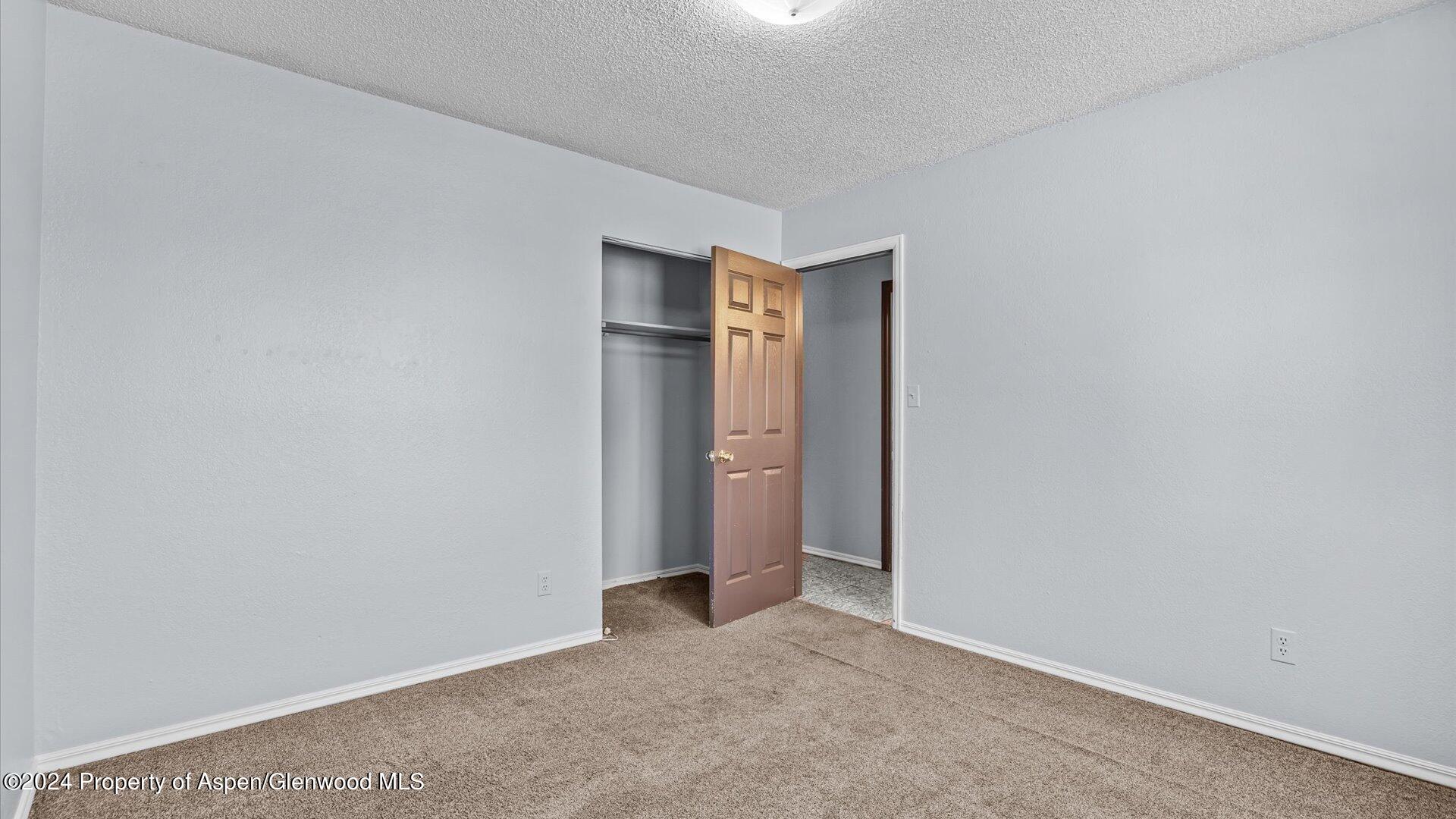 105 E Ottley Avenue Avenue