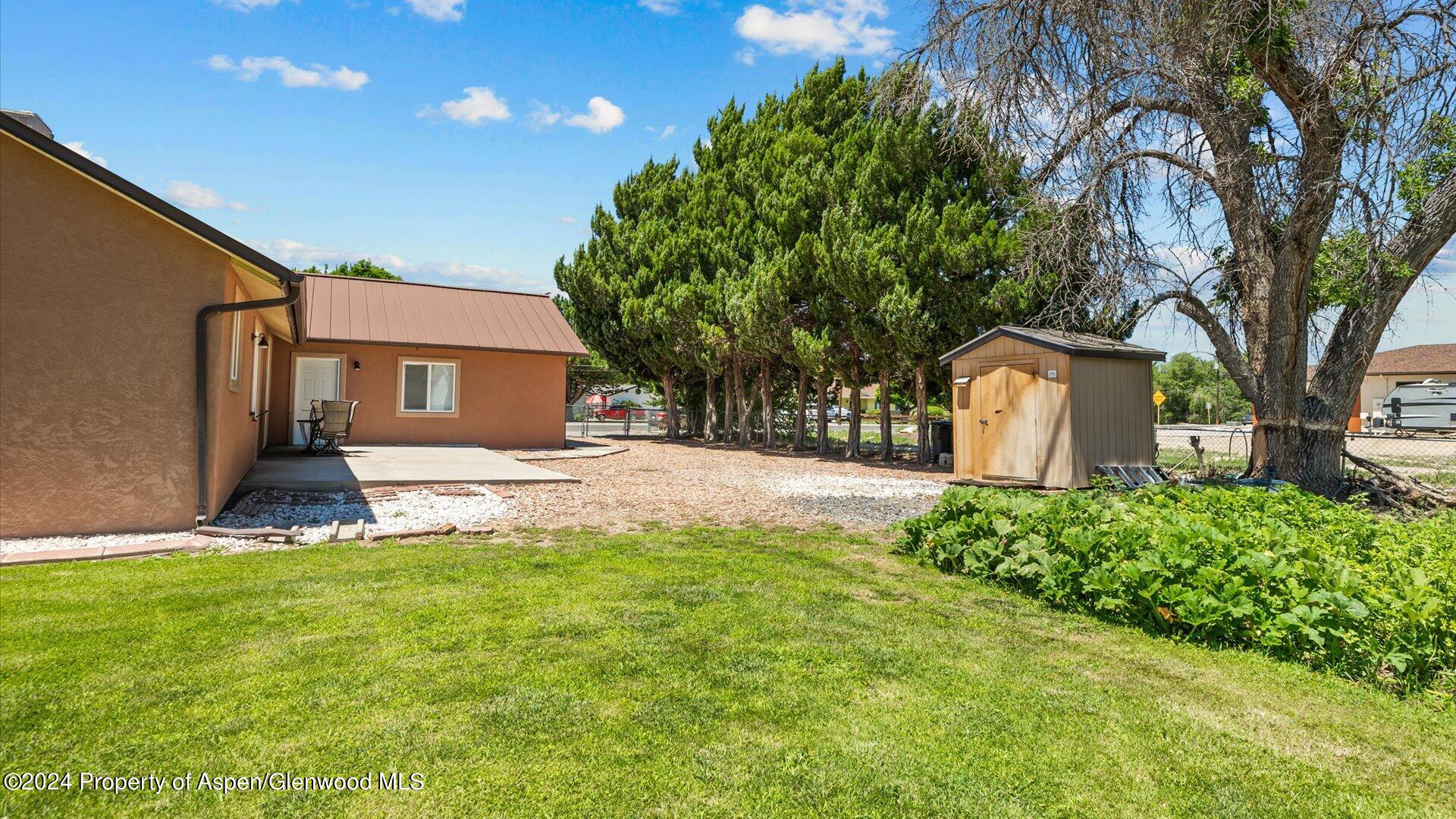 105 E Ottley Avenue Avenue