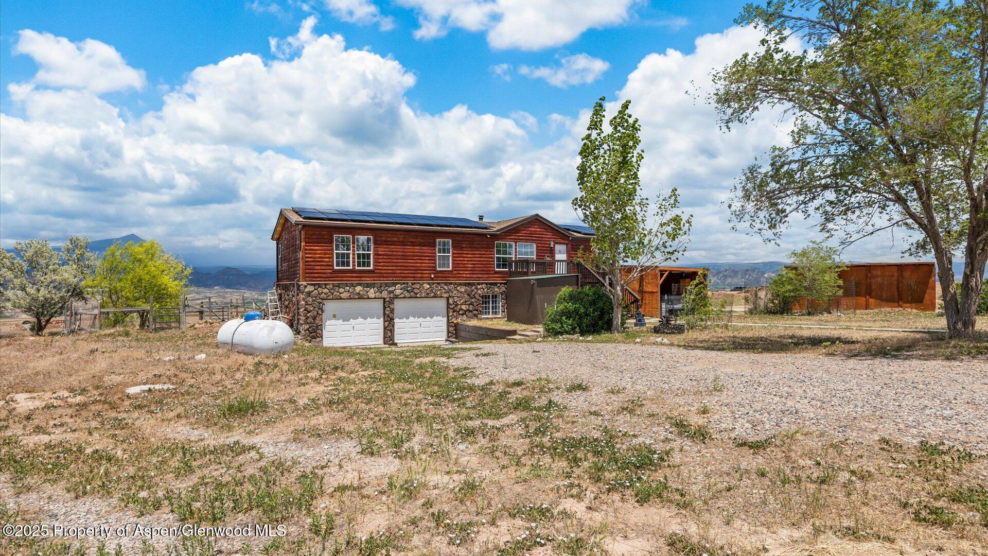 160 Mustang Mesa Trail