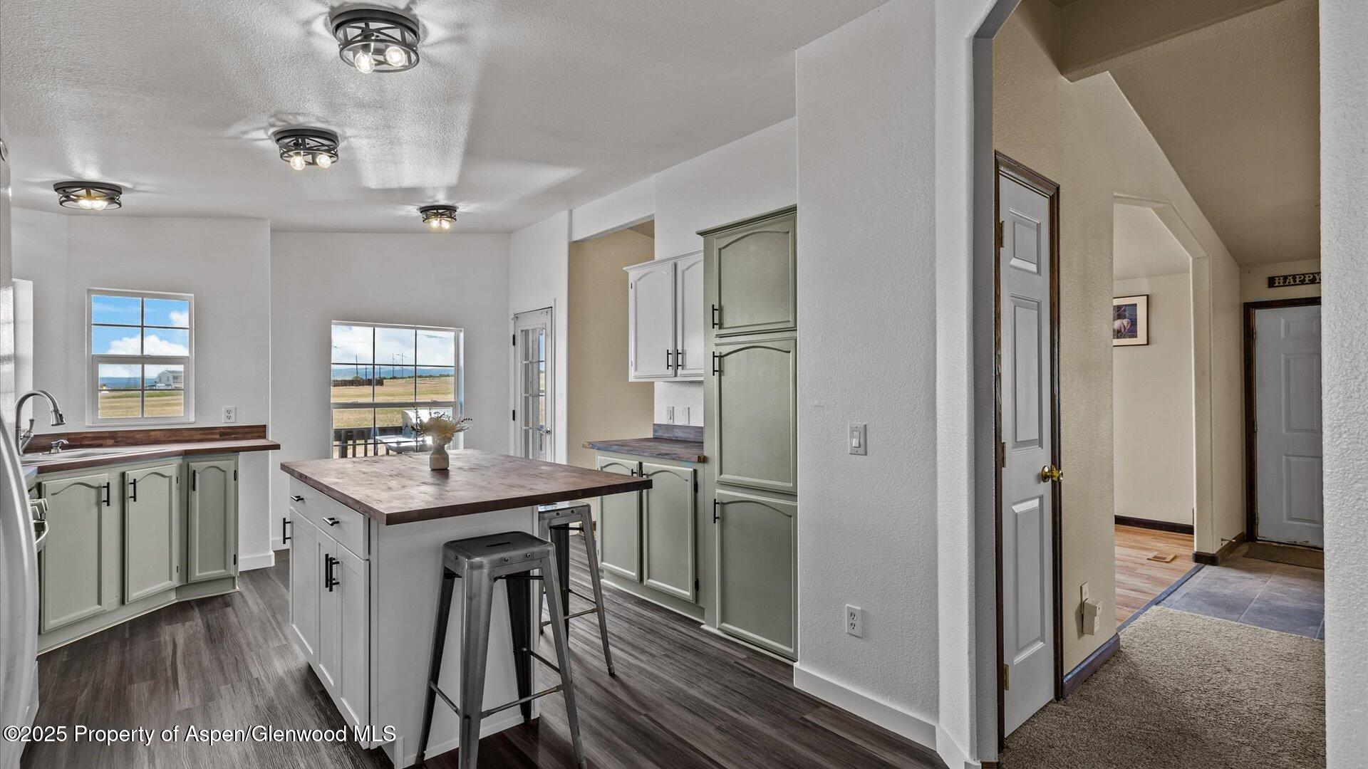 160 Mustang Mesa Trail