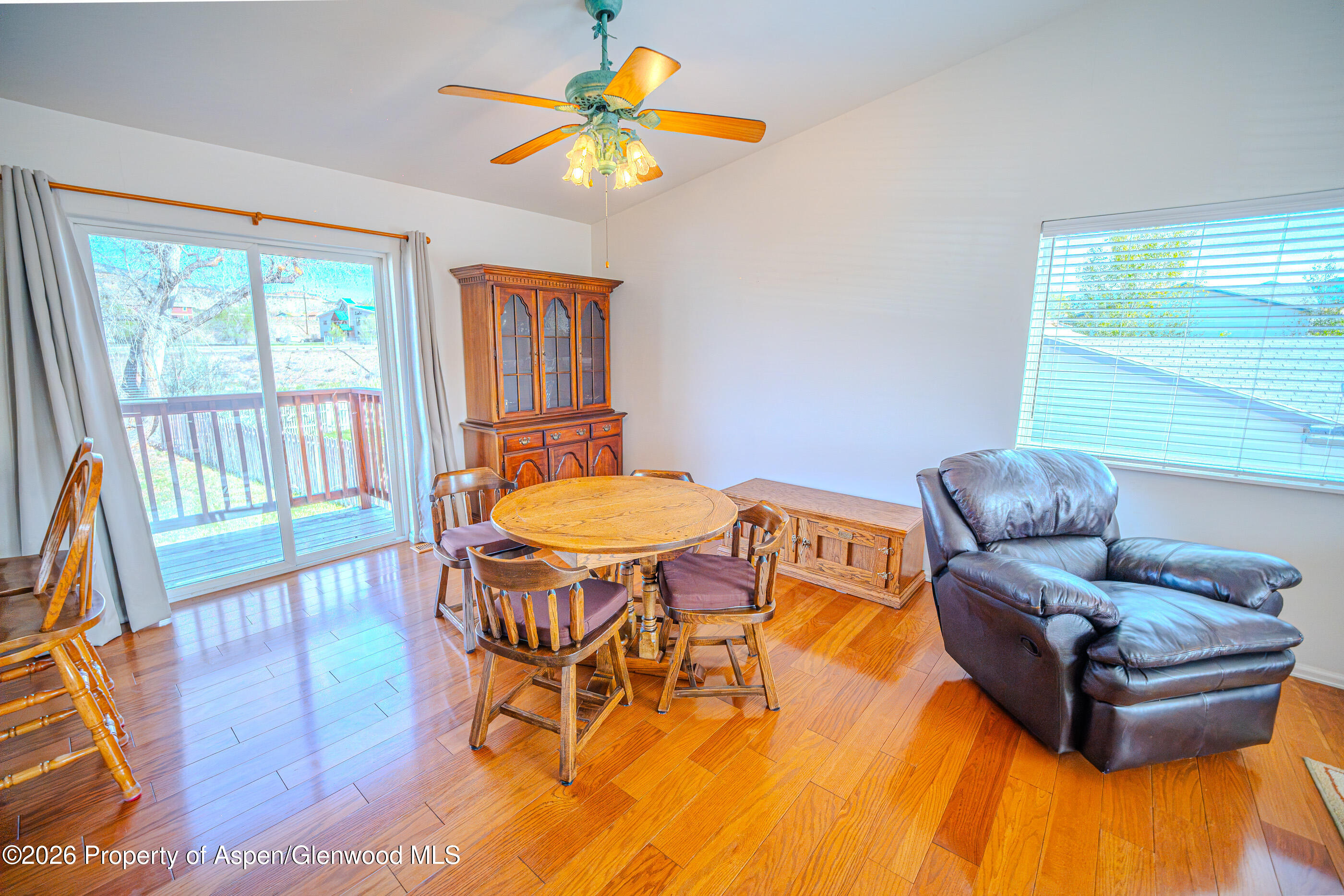 2319 Meadow Circle