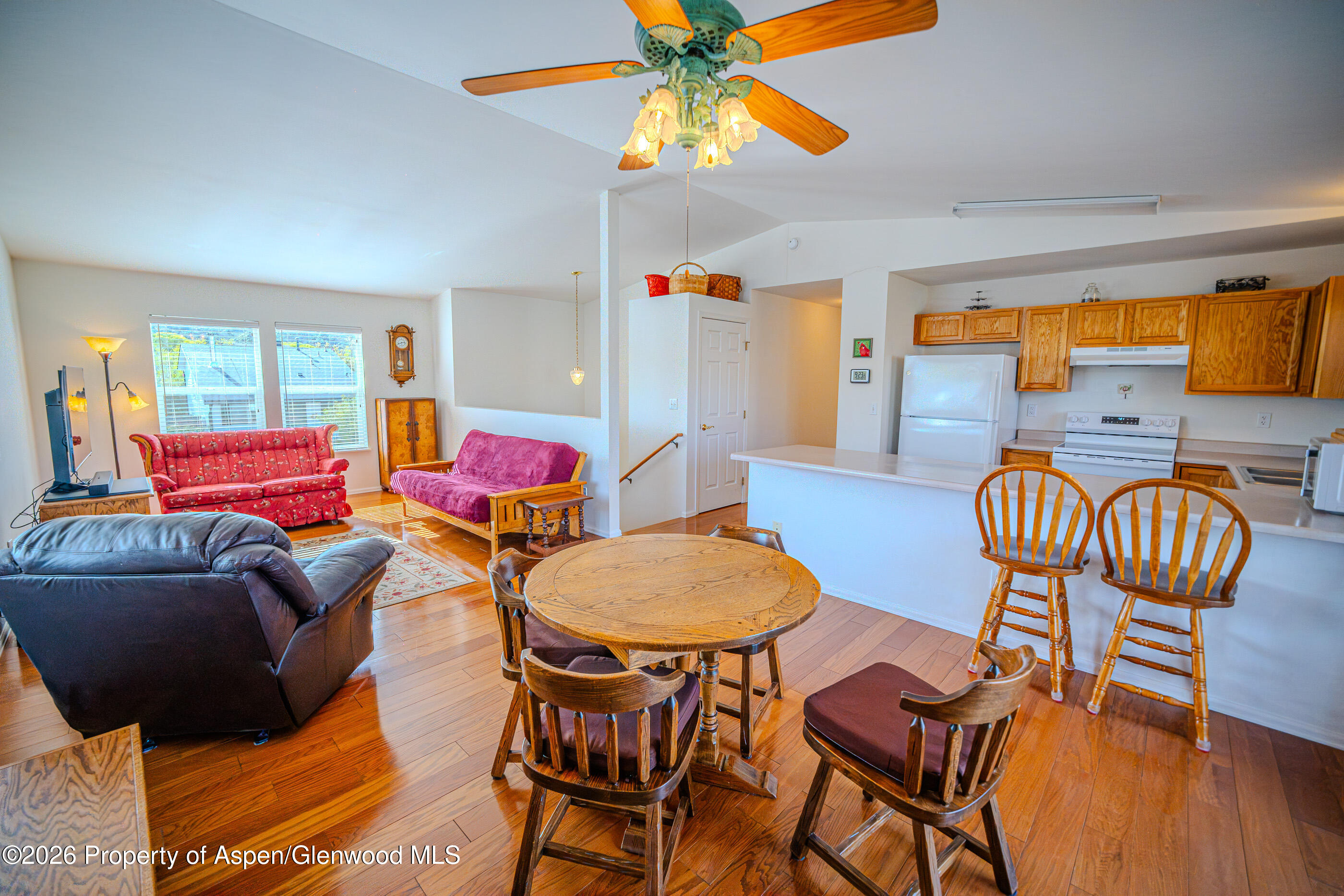 2319 Meadow Circle