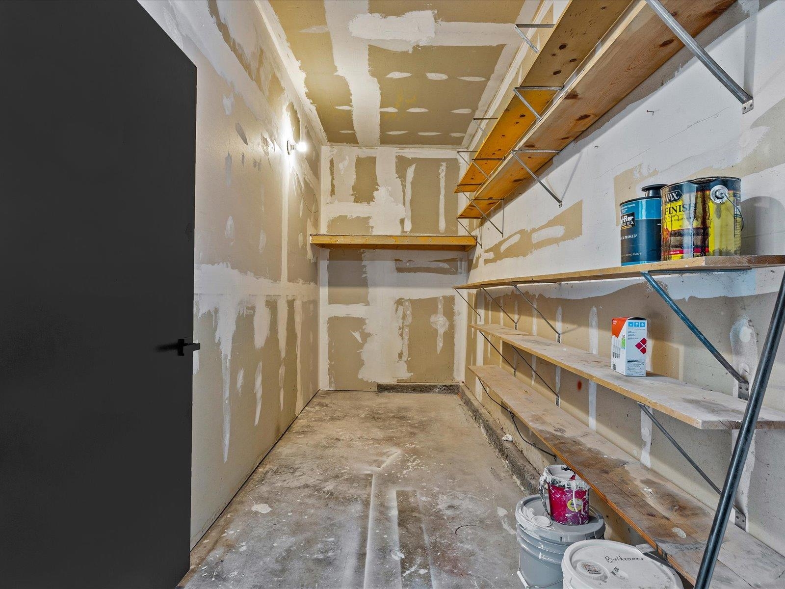 624 Hudsons Bay Drive