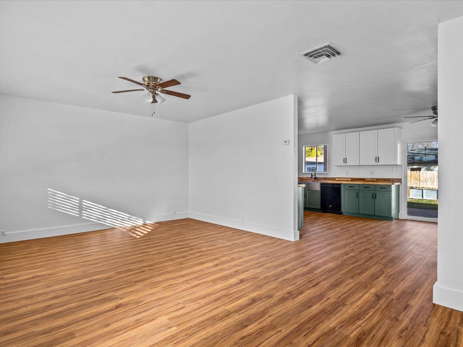 624 Hudsons Bay Drive