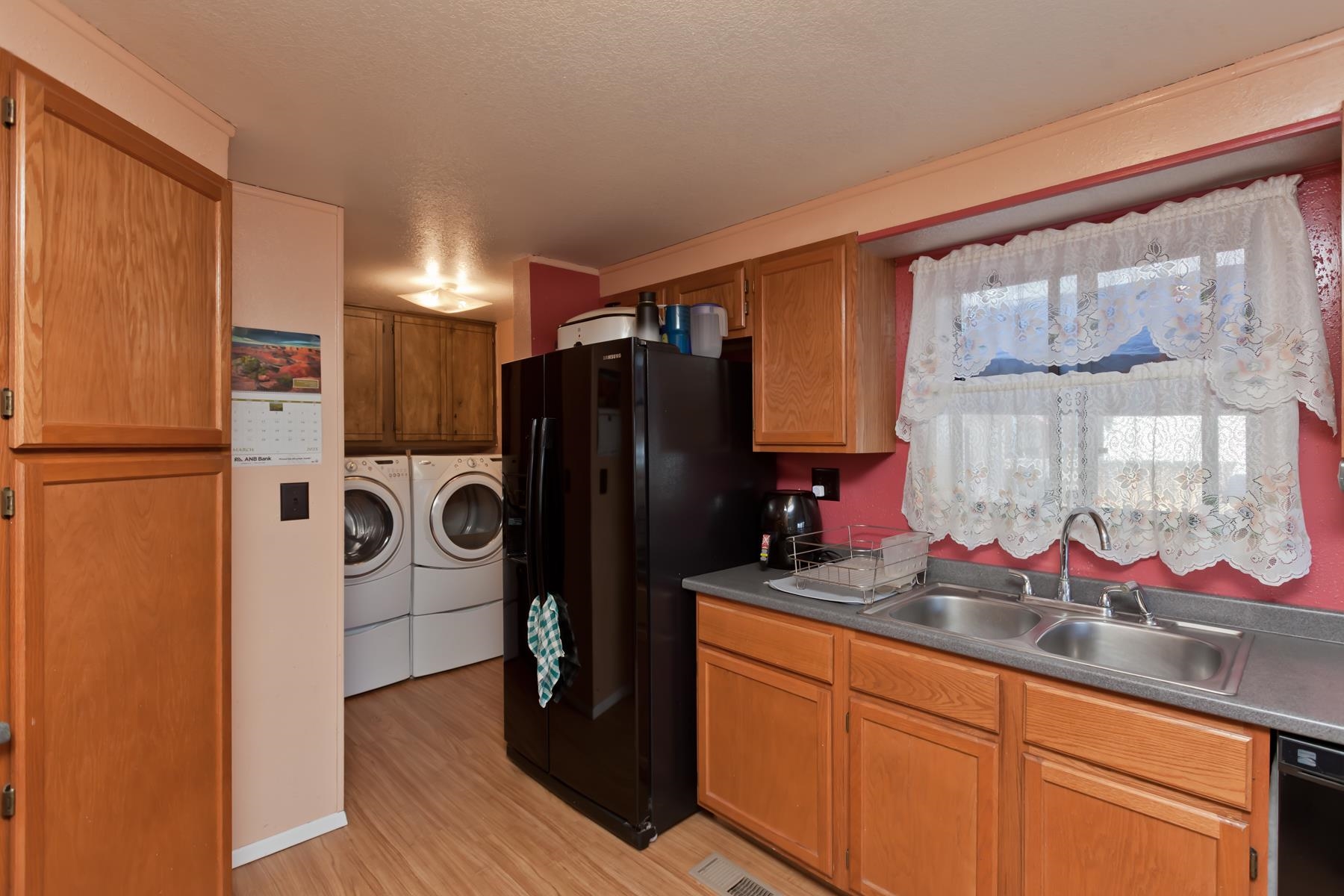 416 Meadowvale Way