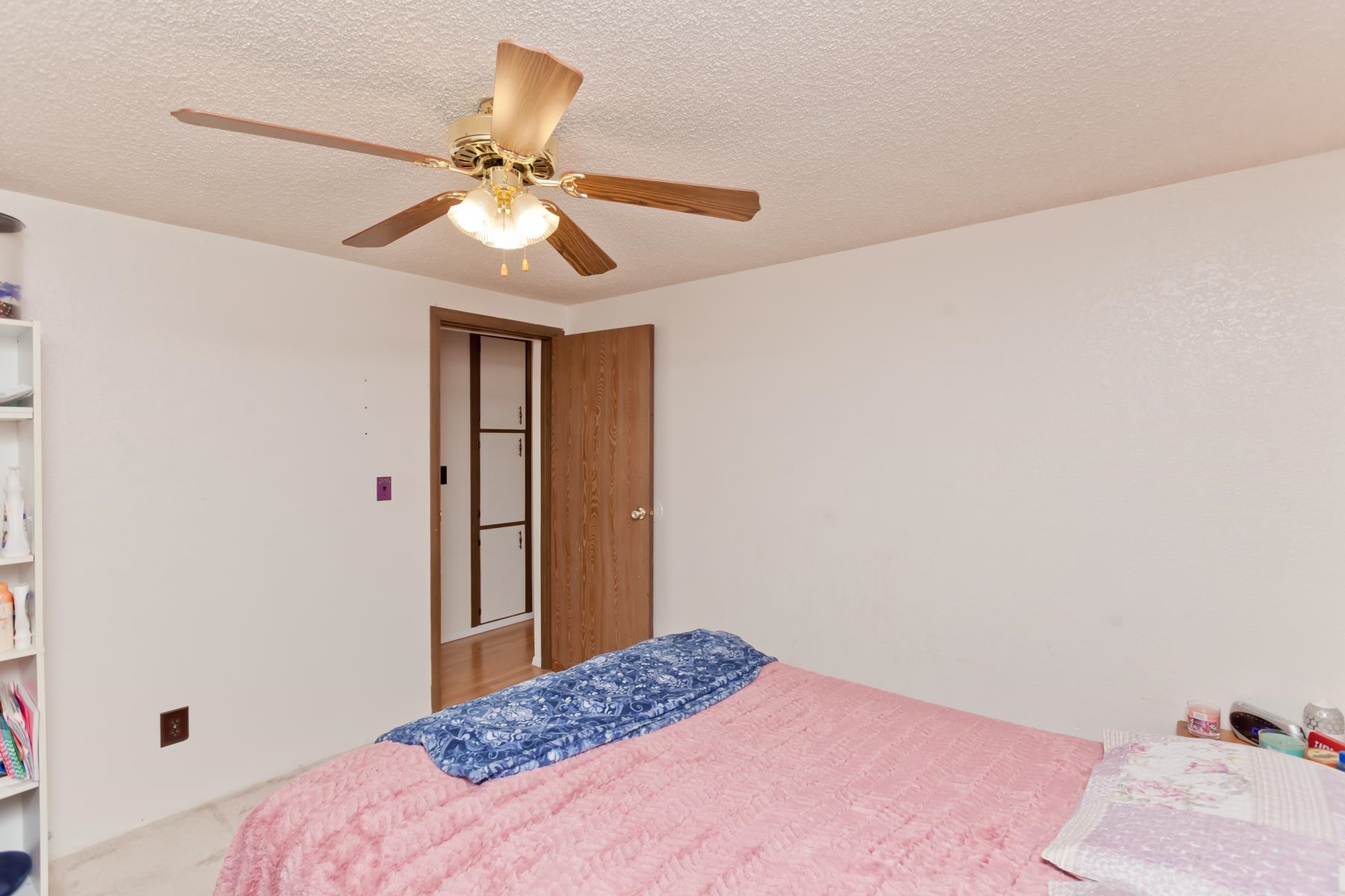 416 Meadowvale Way