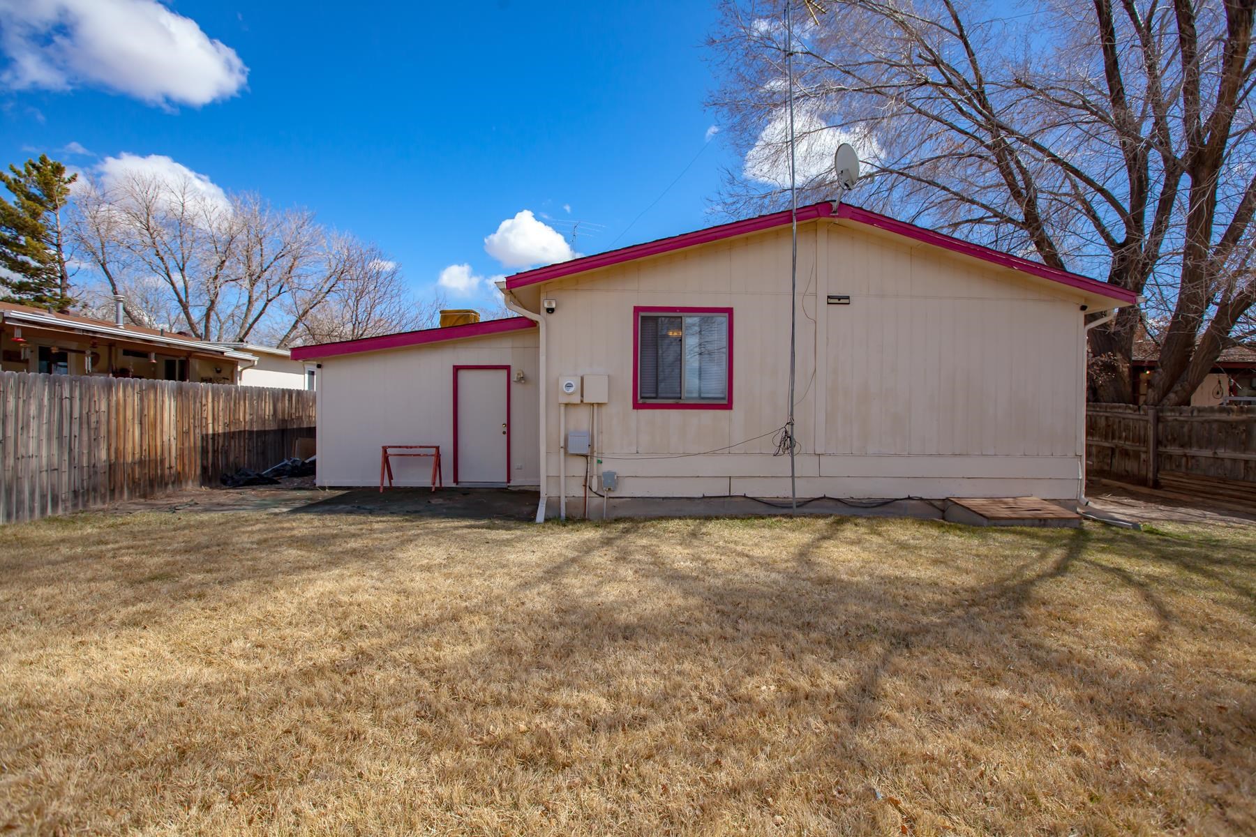 416 Meadowvale Way