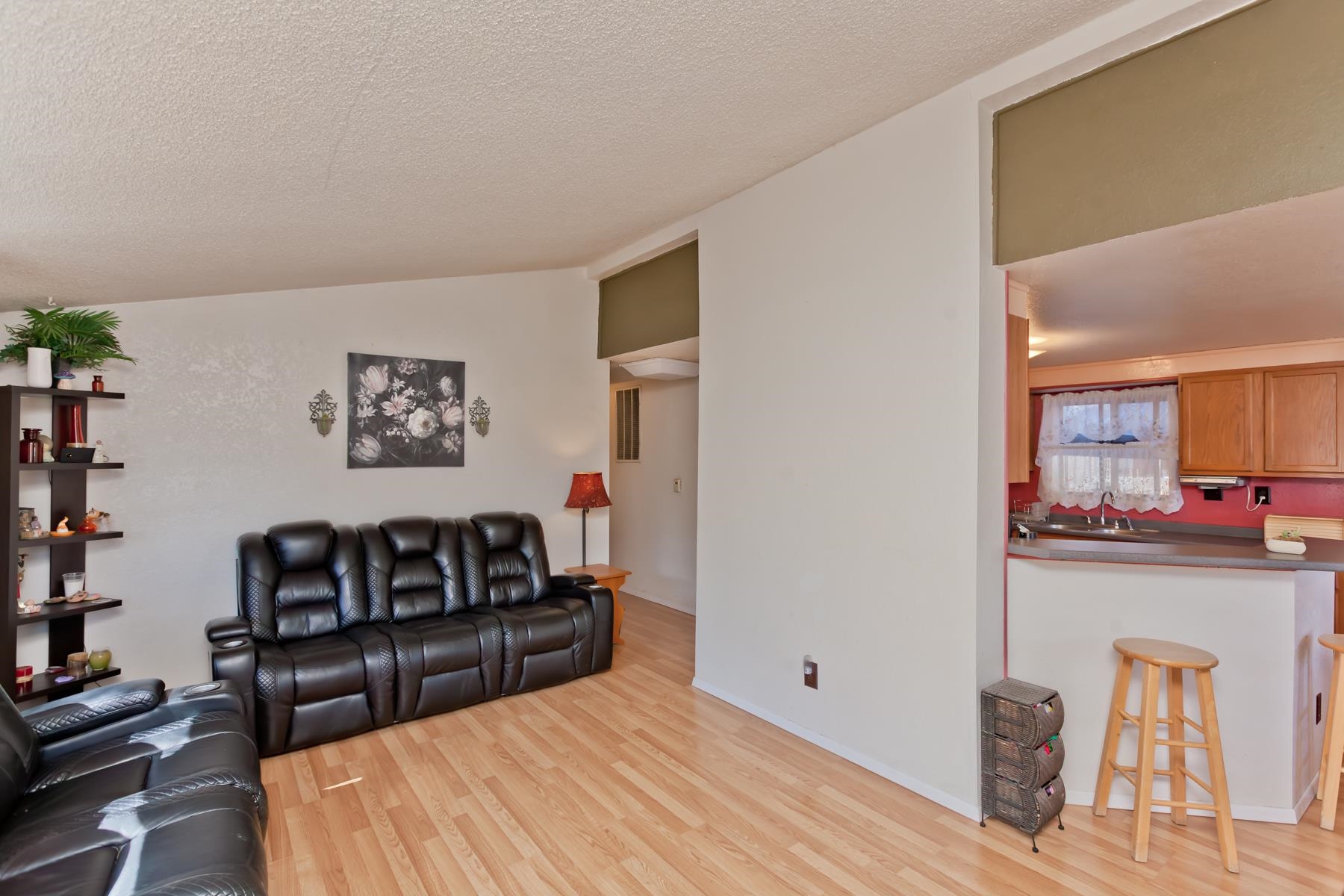 416 Meadowvale Way