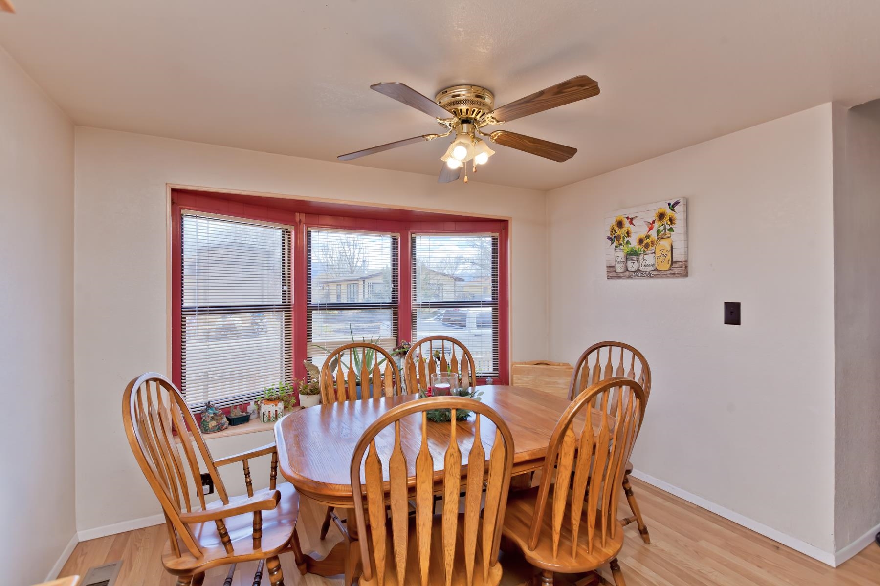 416 Meadowvale Way