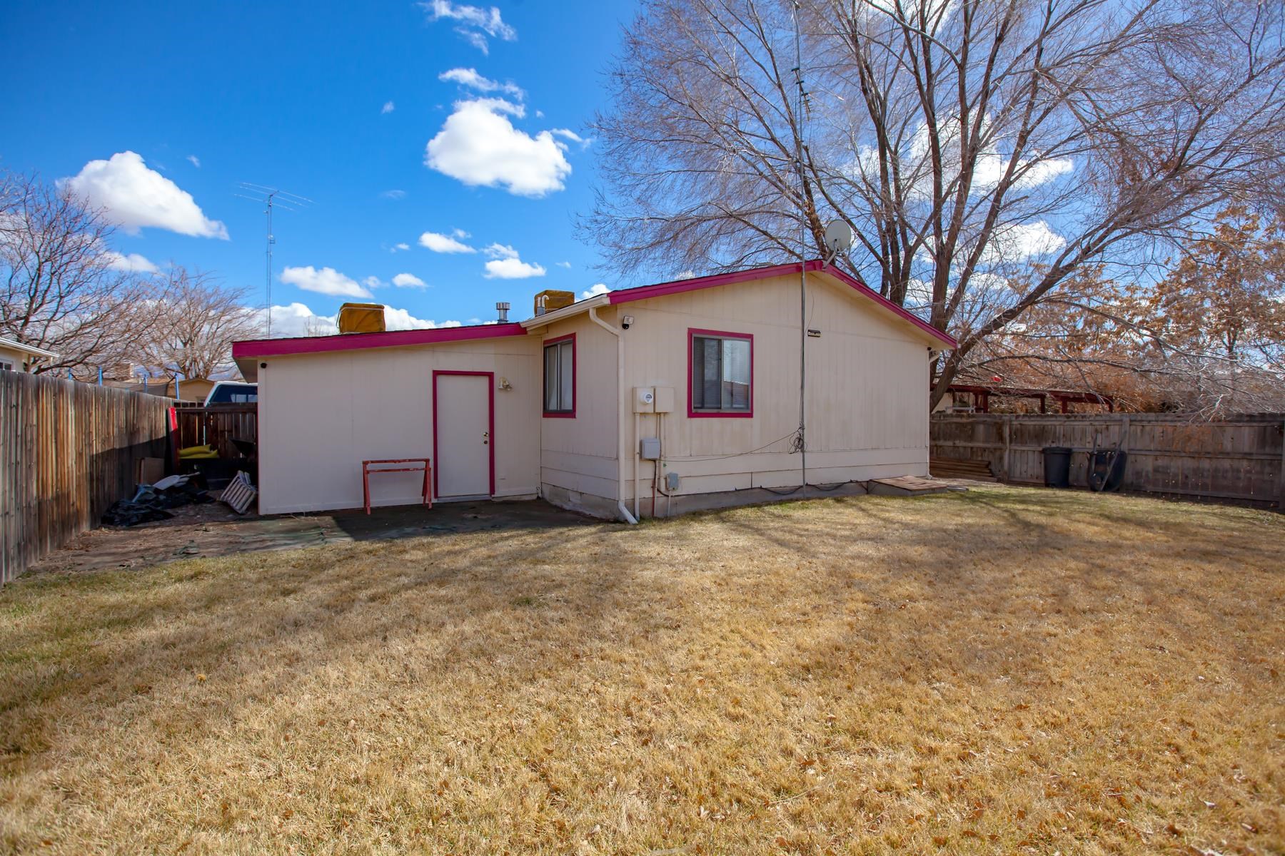 416 Meadowvale Way