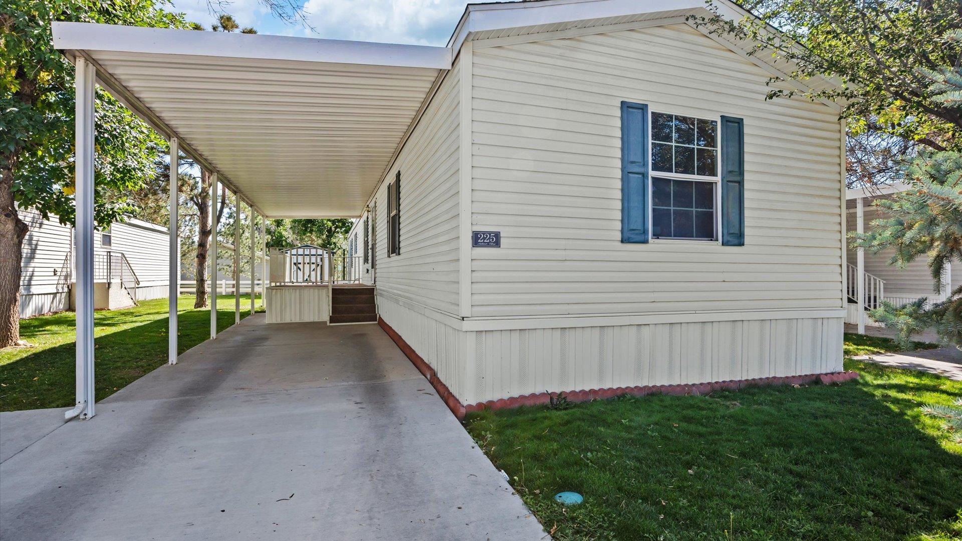 435 32 Road Unit: 225