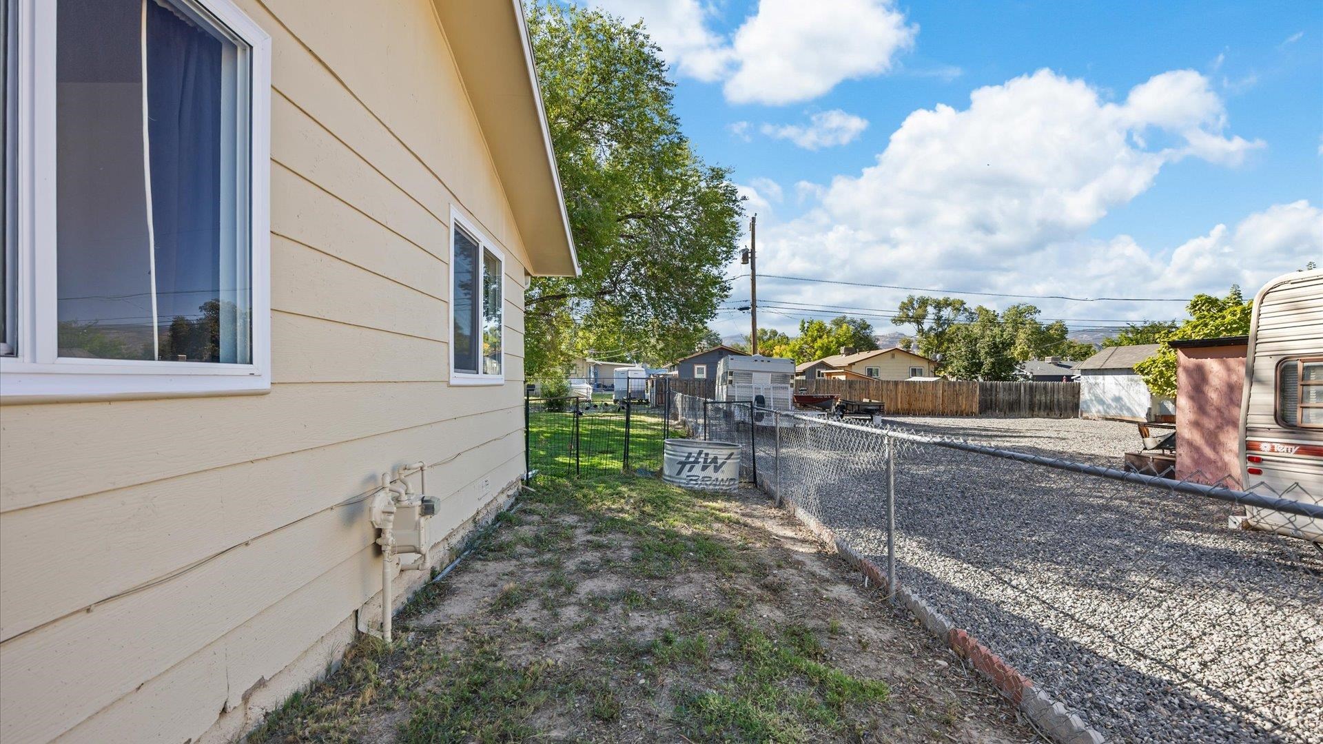 932 E Carolina Avenue