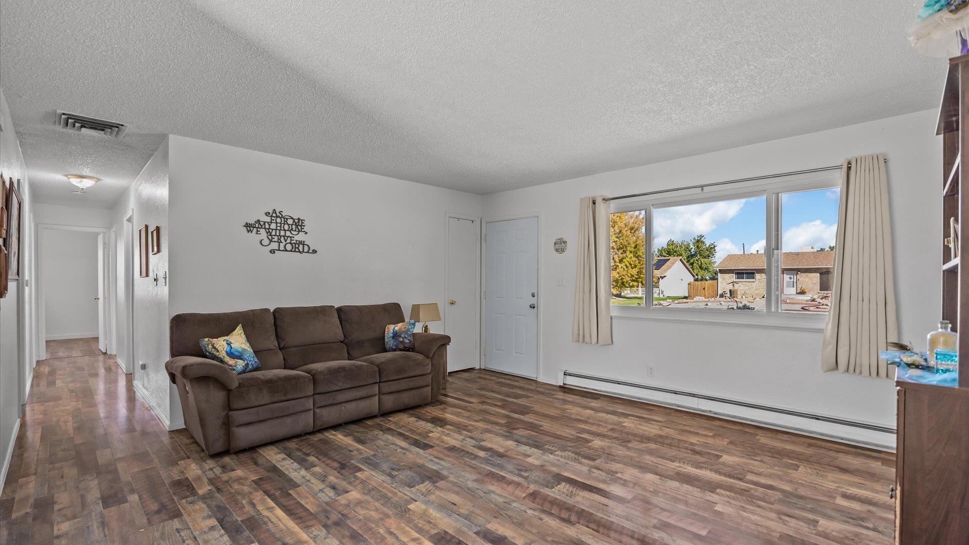 932 E Carolina Avenue