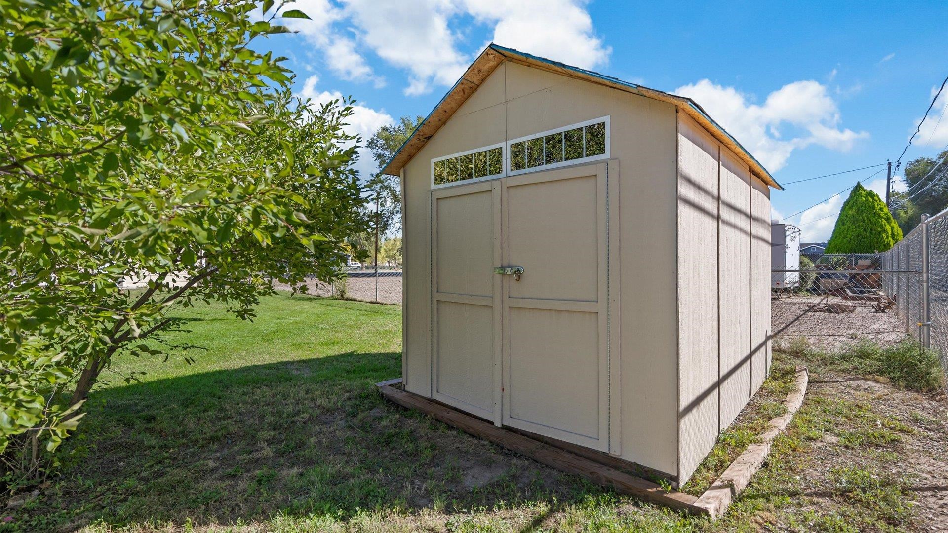 932 E Carolina Avenue