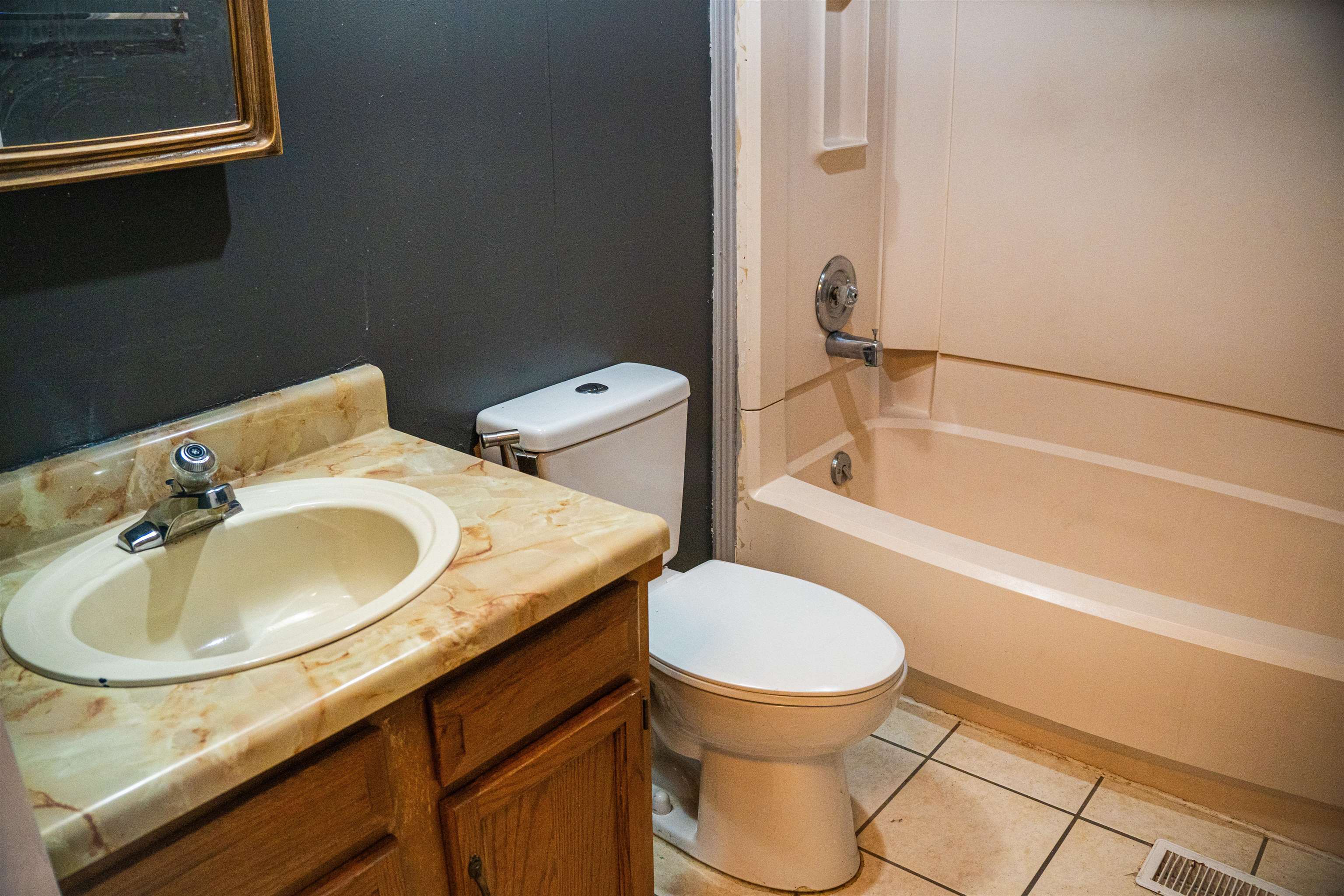 416 1/2 Alamo Street