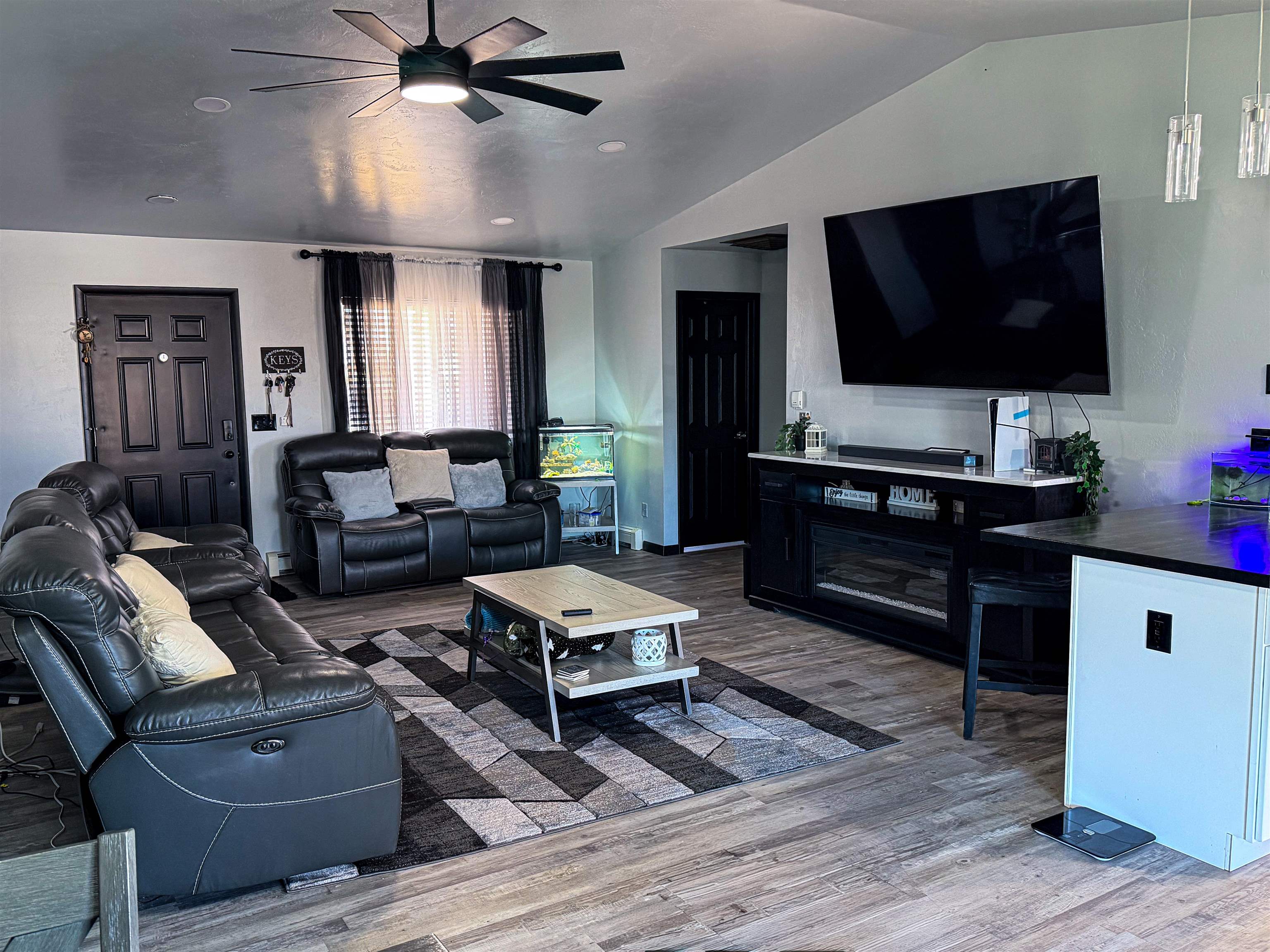 474 1/2 Michael Street