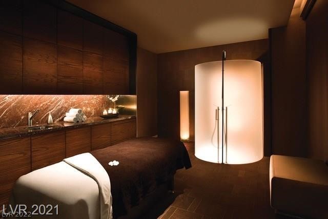 4381 West Flamingo Road 1505