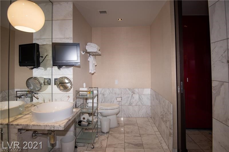 4381 West Flamingo Road 1505