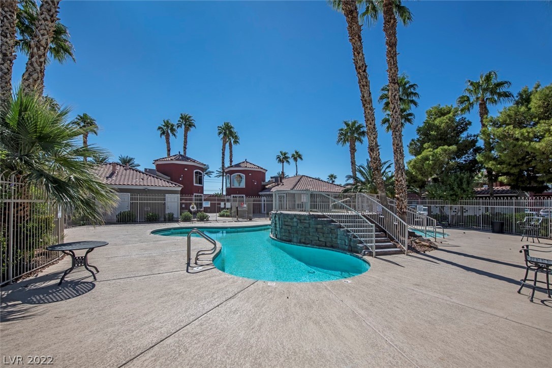 4730 East Craig Road 2003