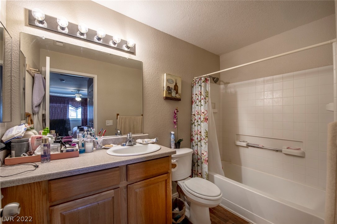 4730 East Craig Road 2003