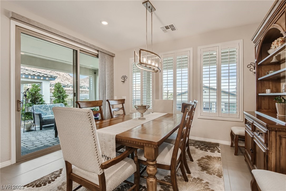 22 Sun Mirage Avenue