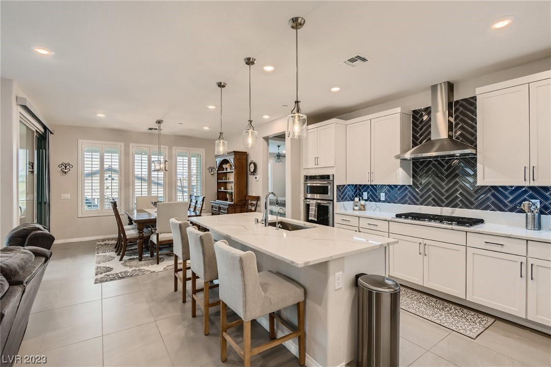 22 Sun Mirage Avenue