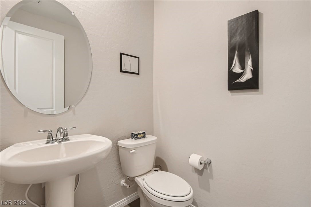 22 Sun Mirage Avenue