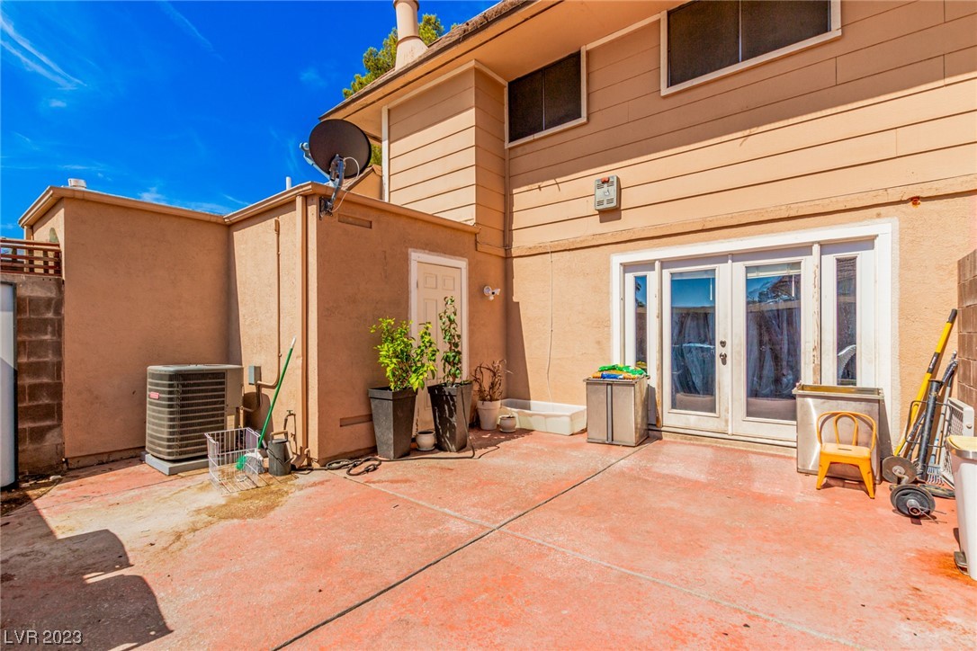 2431 Paradise Village Way