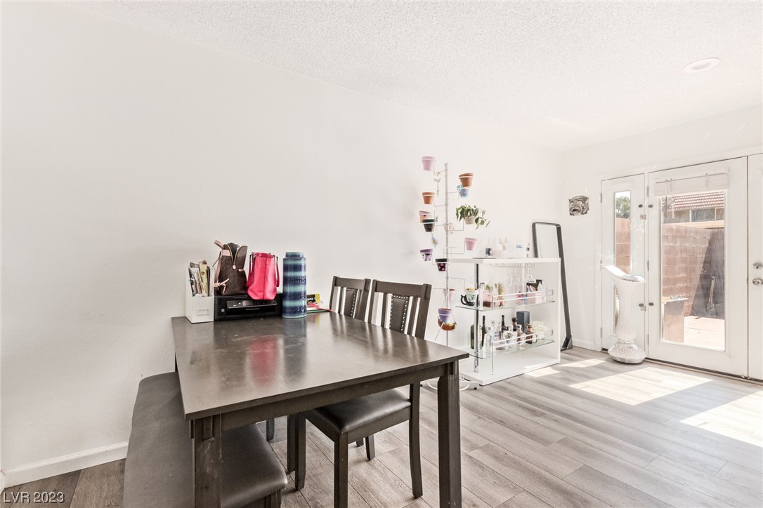 2431 Paradise Village Way