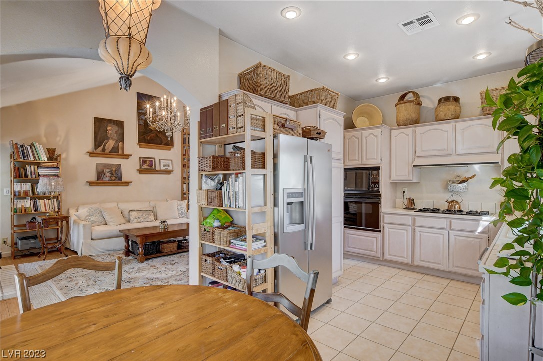 2817 Cotton Cloud Road