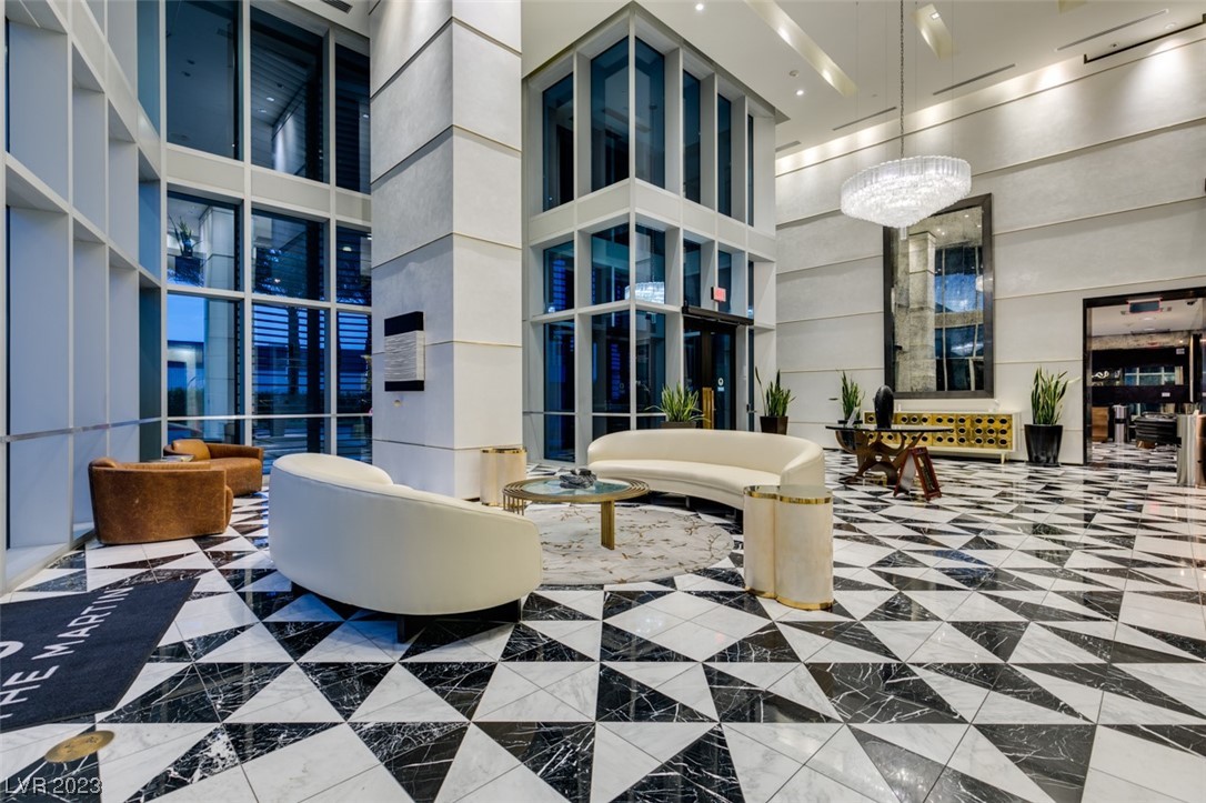 4471 Dean Martin Drive 3900