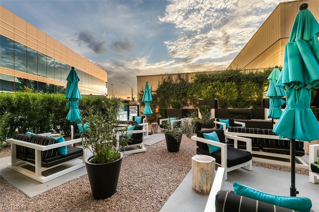 4471 Dean Martin Drive 3900