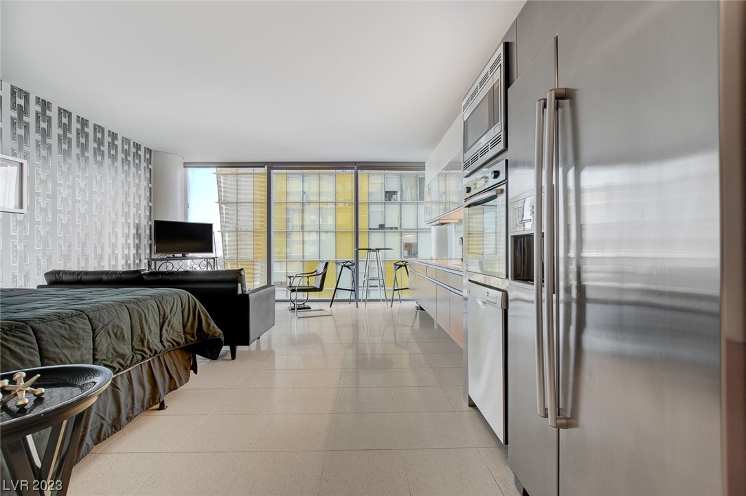 3726 Las Vegas Boulevard 1010