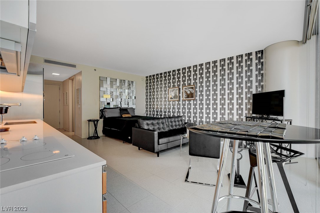 3726 Las Vegas Boulevard 1010
