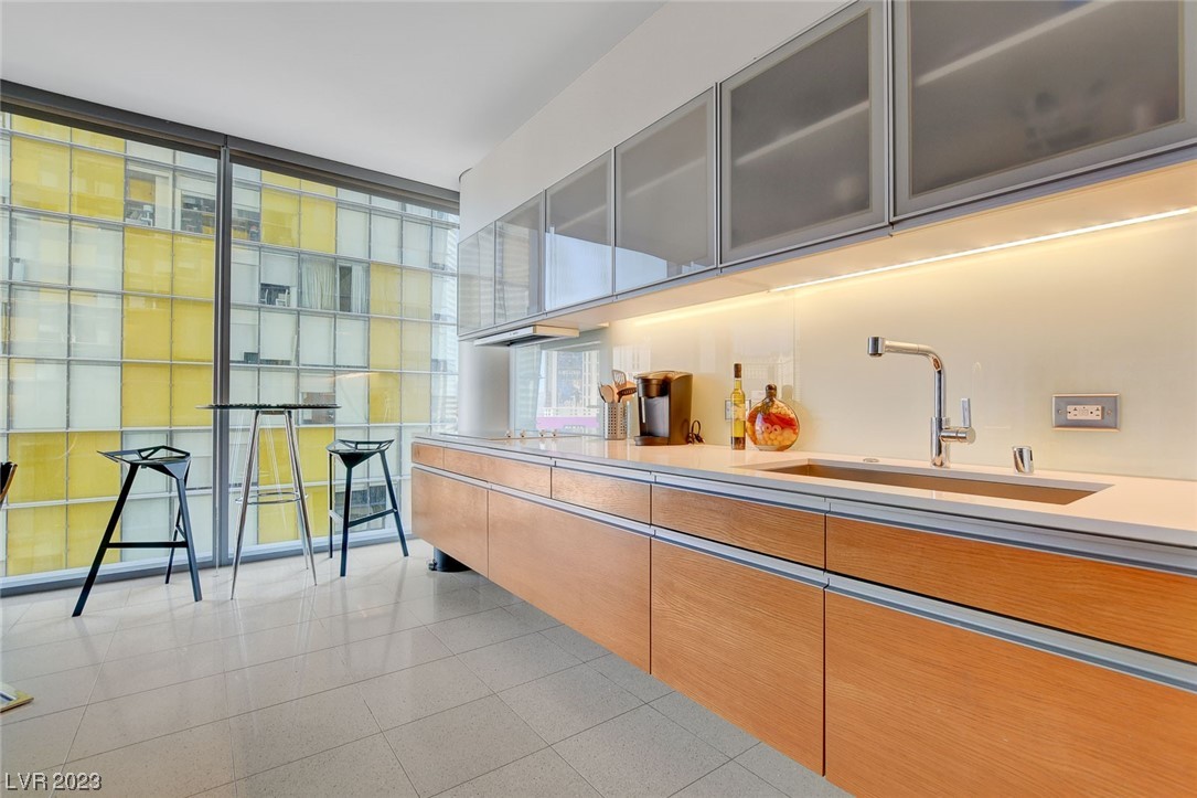 3726 Las Vegas Boulevard 1010