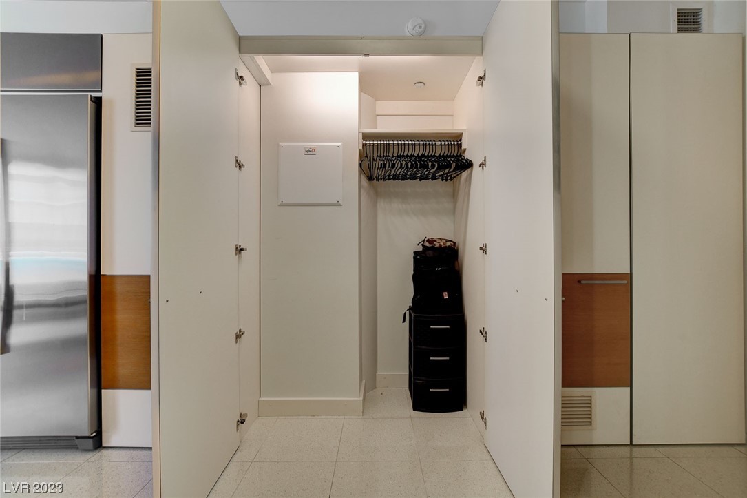 3726 Las Vegas Boulevard 1010