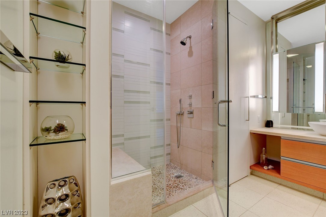 3726 Las Vegas Boulevard 1010