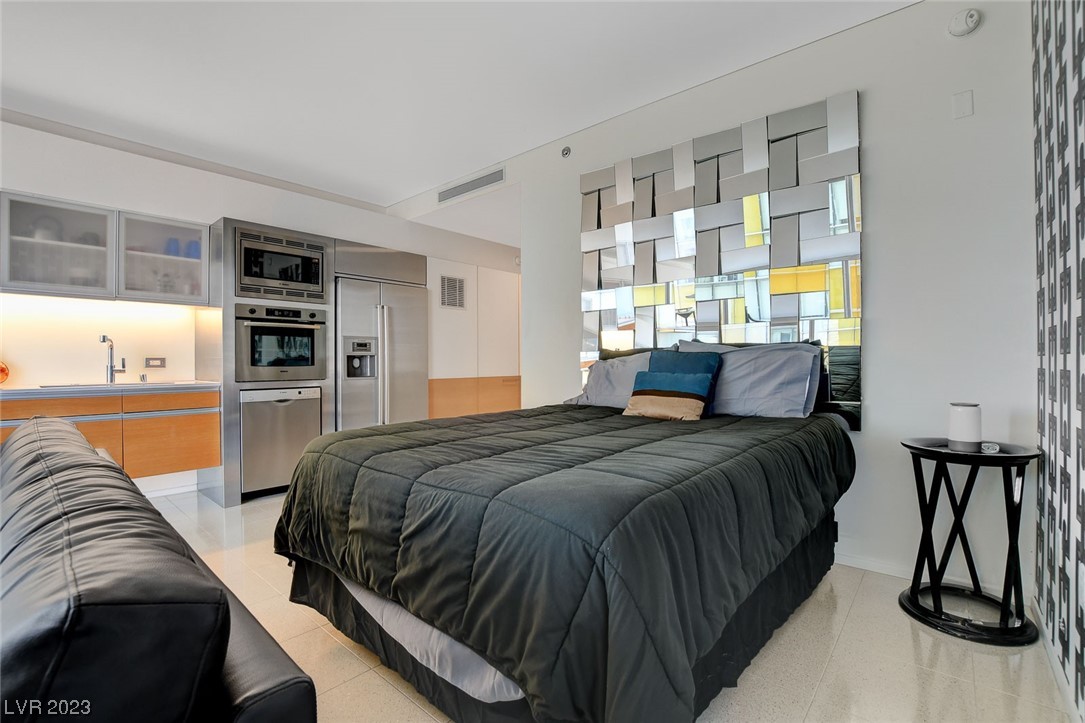 3726 Las Vegas Boulevard 1010