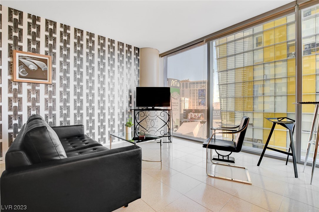 3726 Las Vegas Boulevard 1010