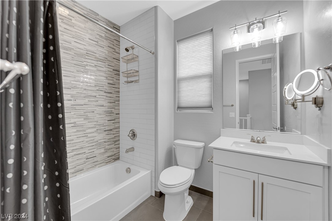 11665 Redwood Mountain Avenue