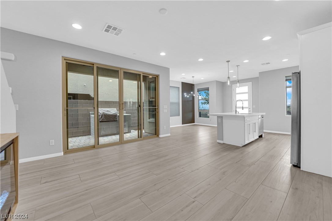 11665 Redwood Mountain Avenue