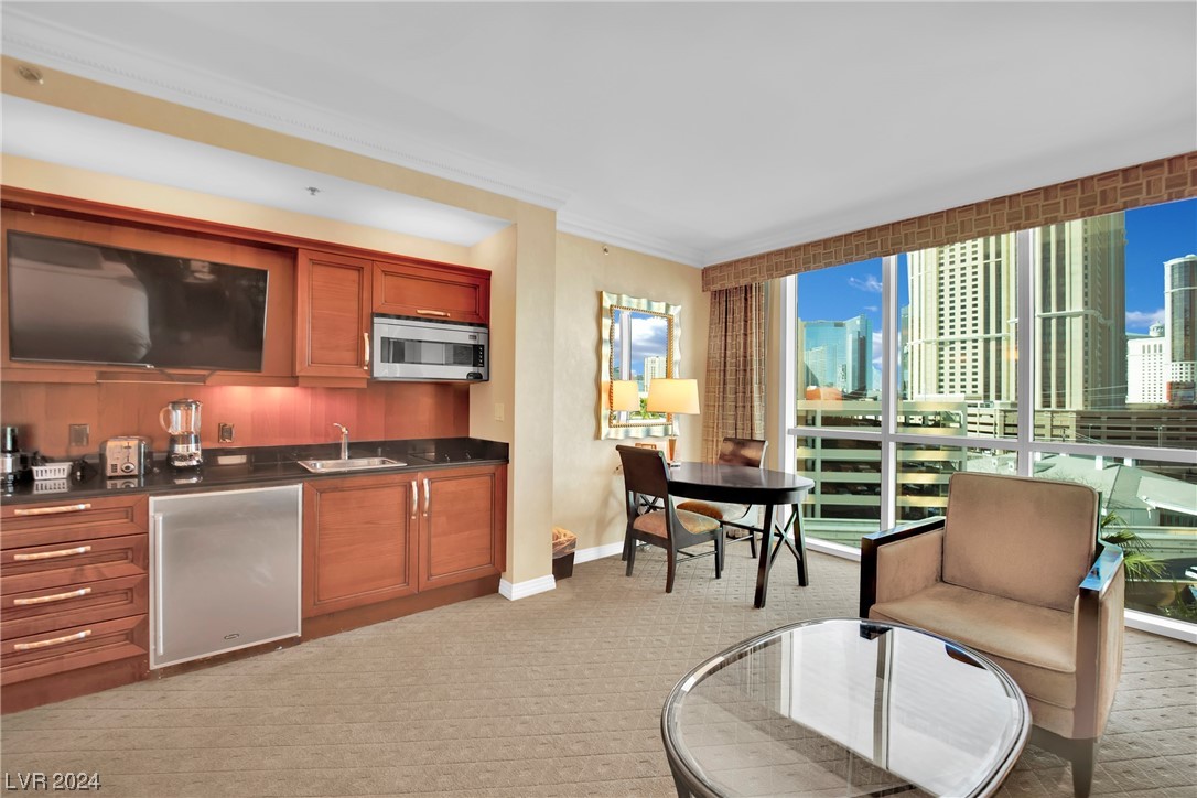 145 East Harmon Avenue 403