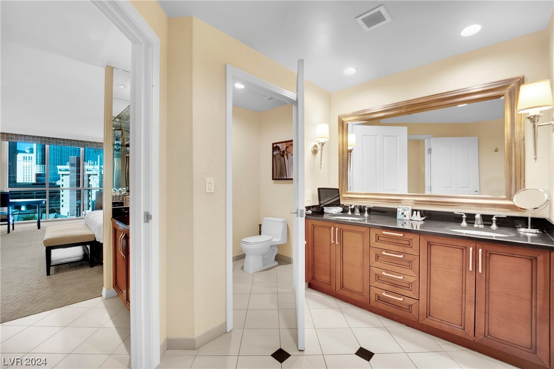 145 East Harmon Avenue 403