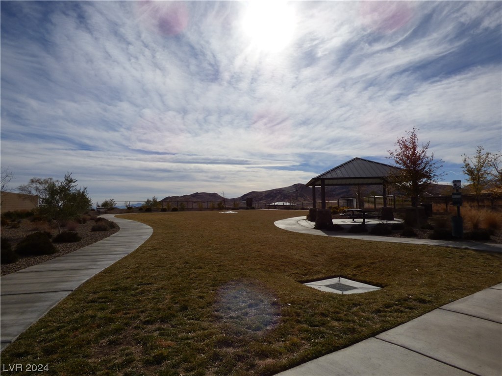 857 Ariel Heights Avenue