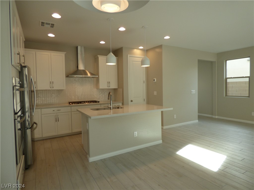 857 Ariel Heights Avenue