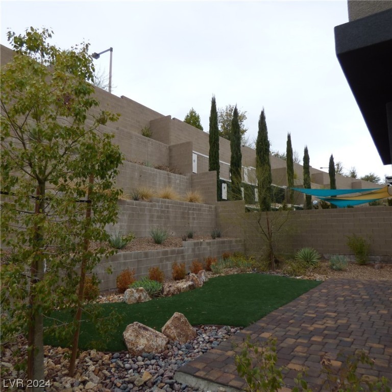 857 Ariel Heights Avenue