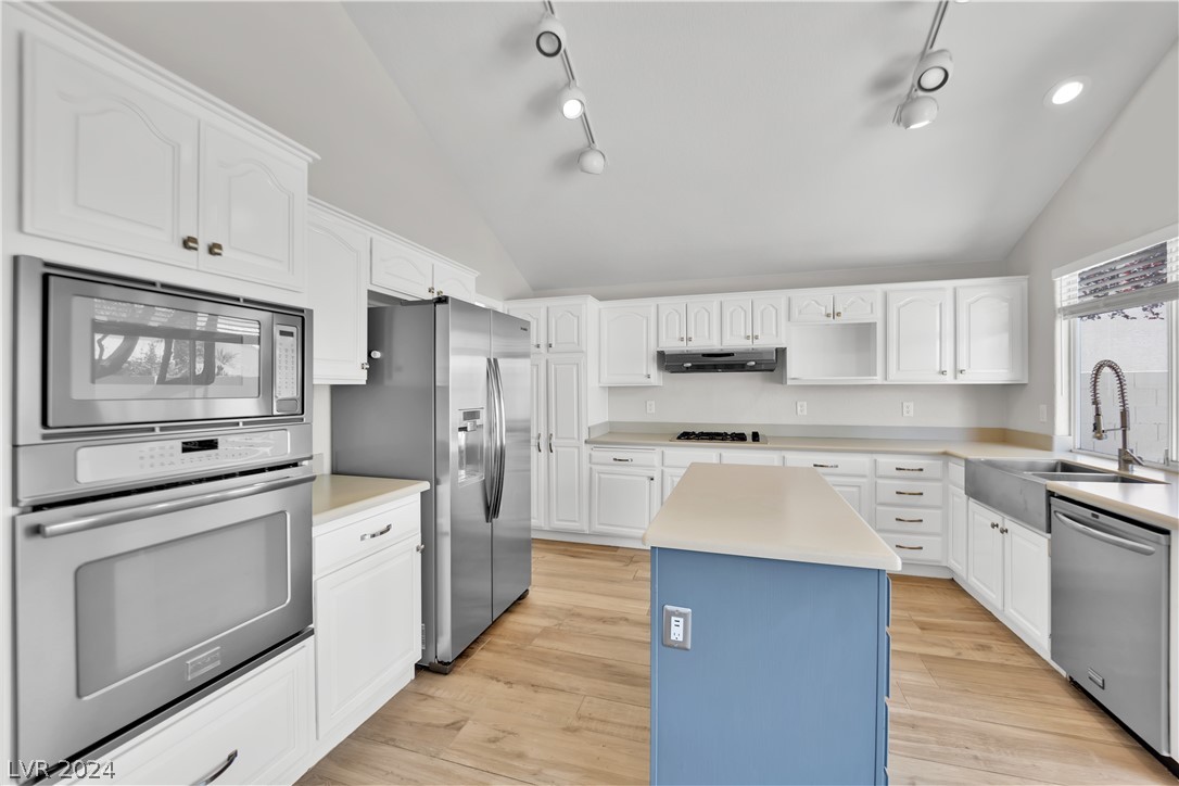 8112 Tropic Isle Circle