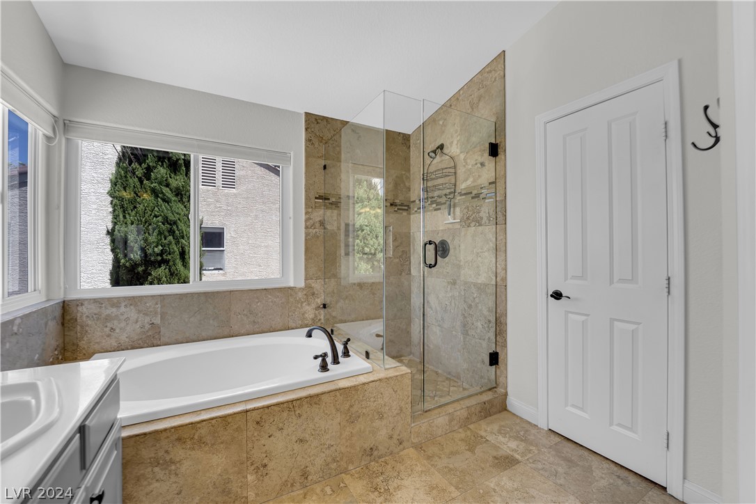 8112 Tropic Isle Circle