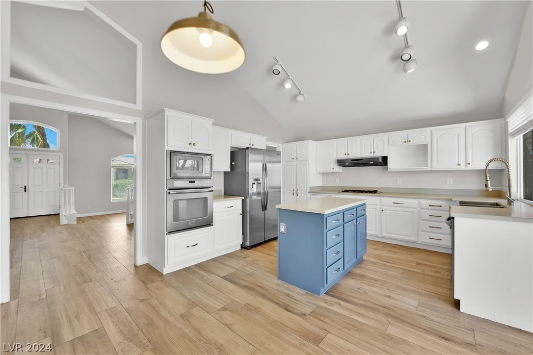 8112 Tropic Isle Circle